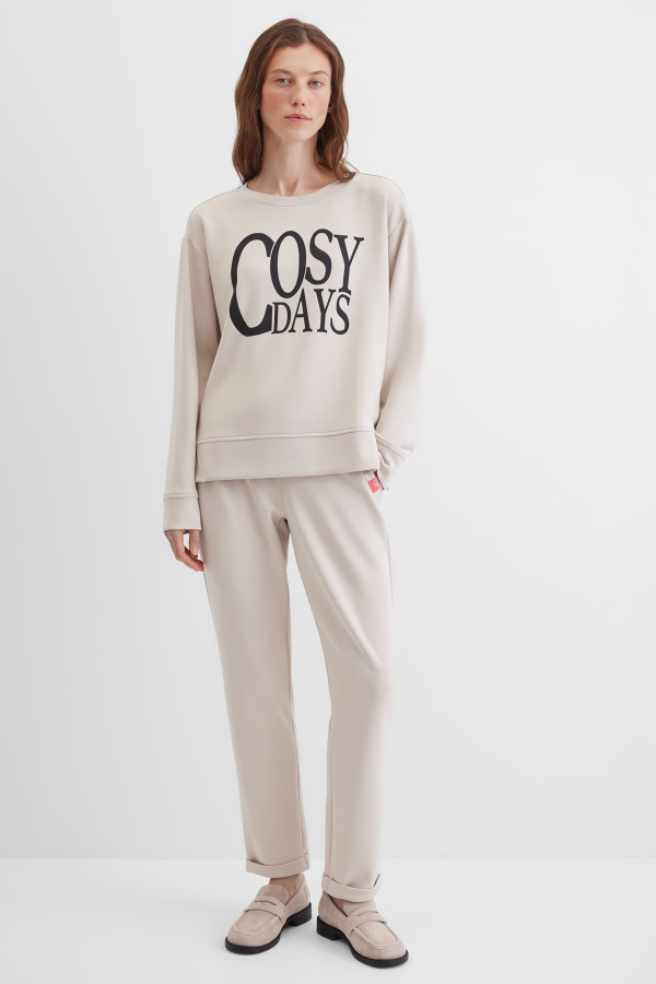 Свитшот с надписью