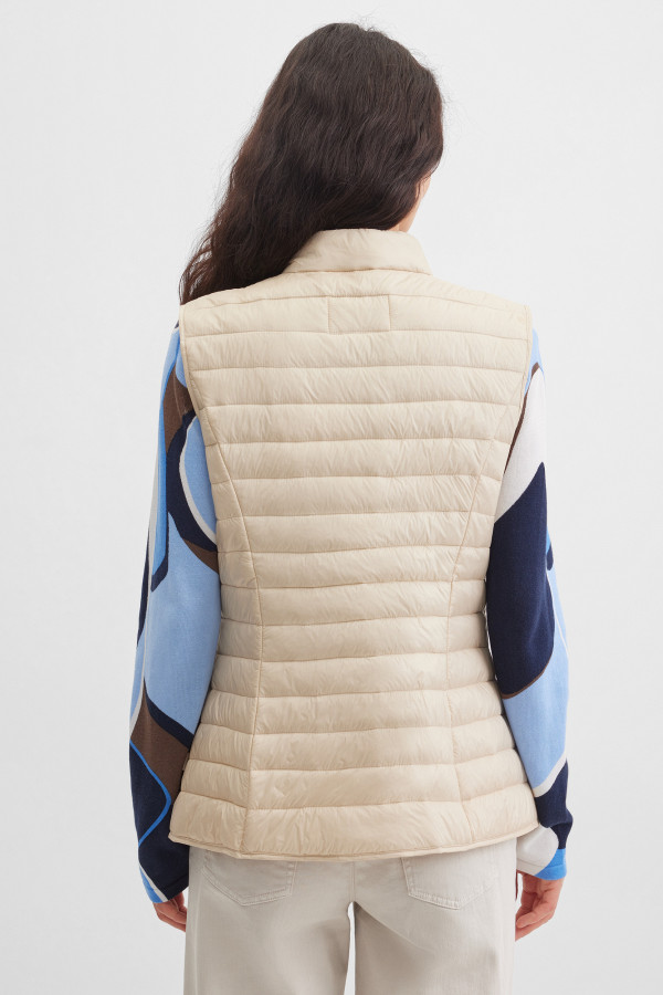 Жилет стеганый утепленный