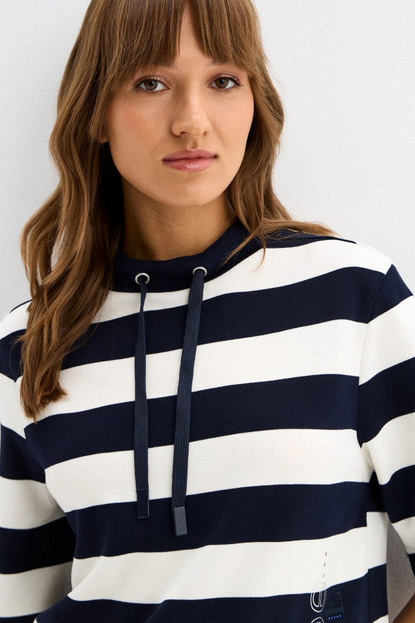 Свитшот с короткими рукавами