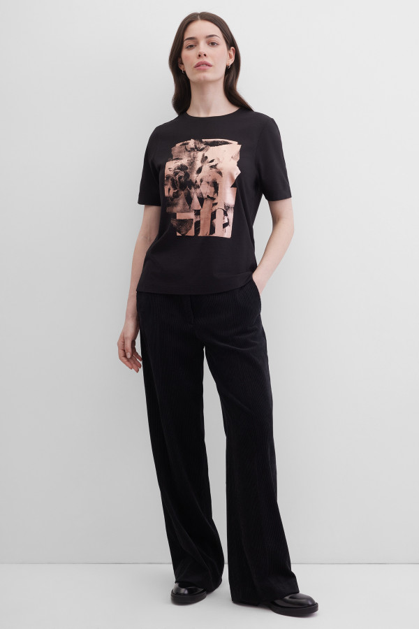 Лонгслив с абстрактным принтом