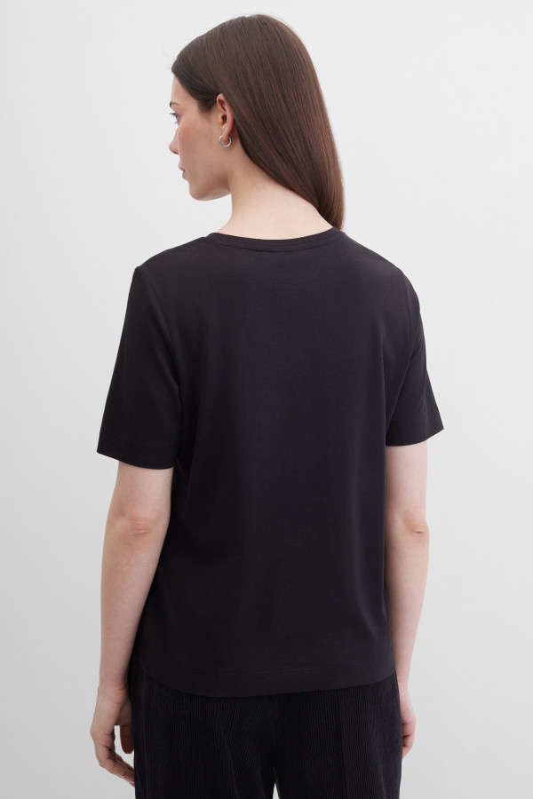 Лонгслив с абстрактным принтом