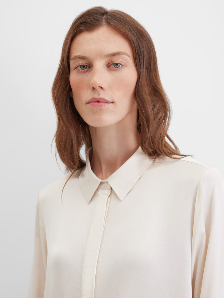 Блузка с длинным рукавом