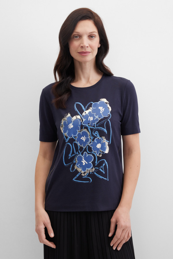 Футболка с цветочным принтом