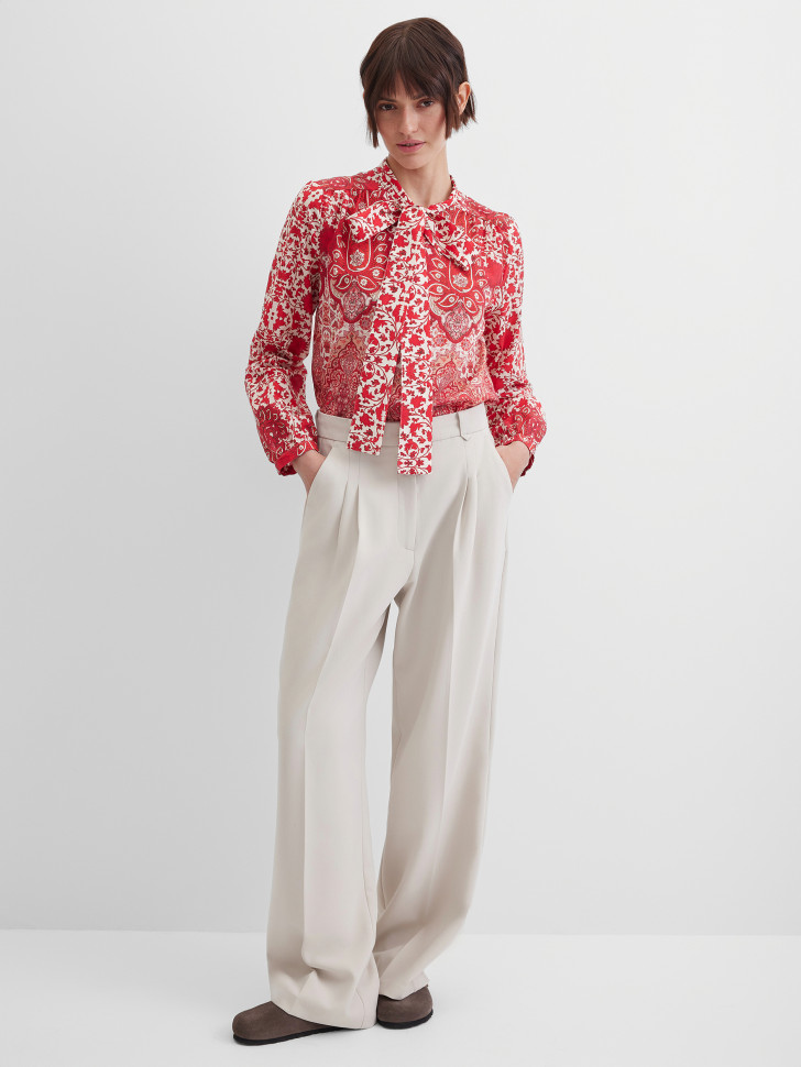 Блузка с цветочным принтом