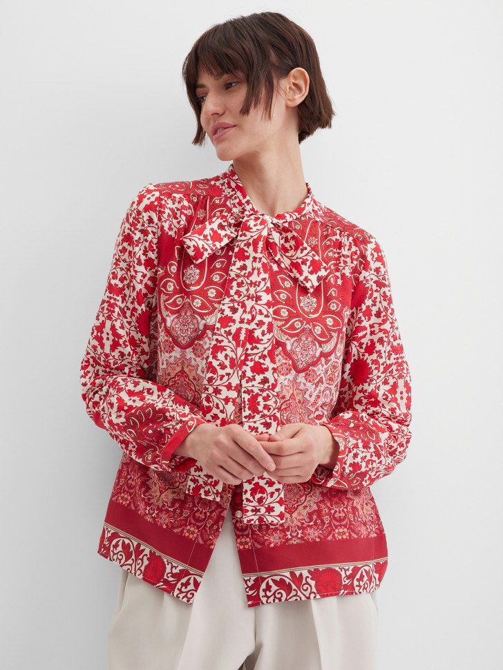 Блузка с цветочным принтом