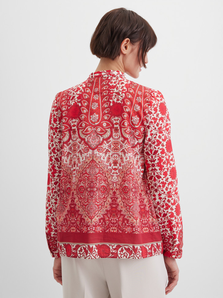 Блузка с цветочным принтом