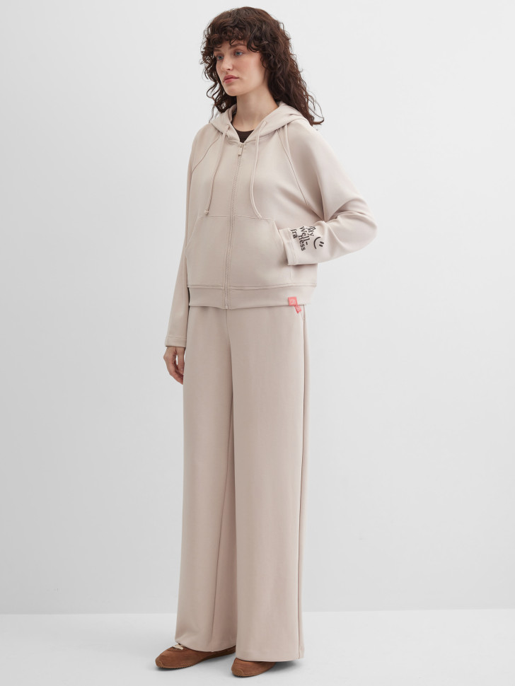 Толстовка с капюшоном