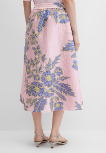 Юбка с рельефным цветочным рисунком
