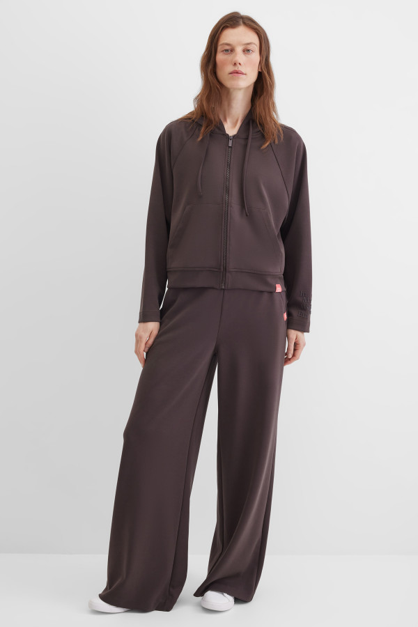 Толстовка с капюшоном