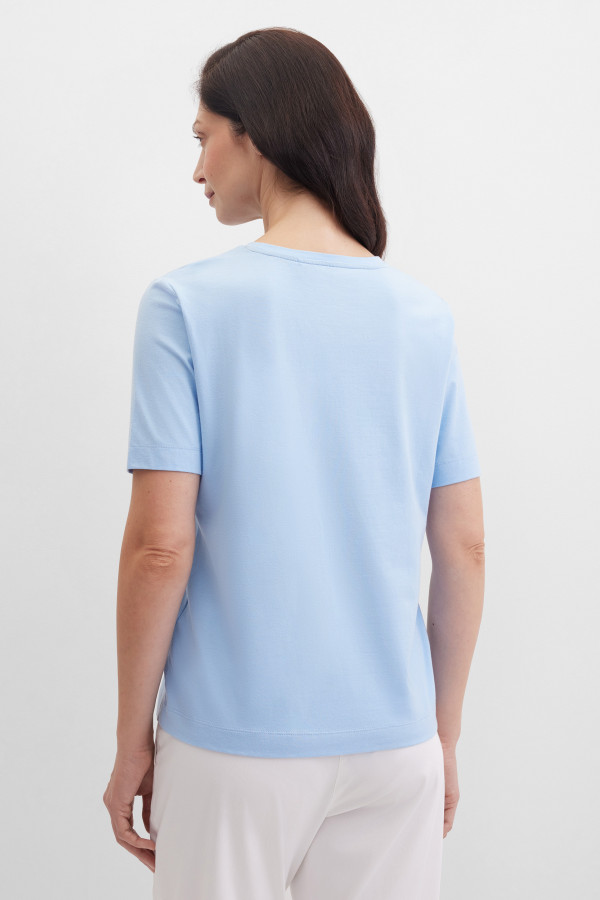 Футболка с цветочным принтом