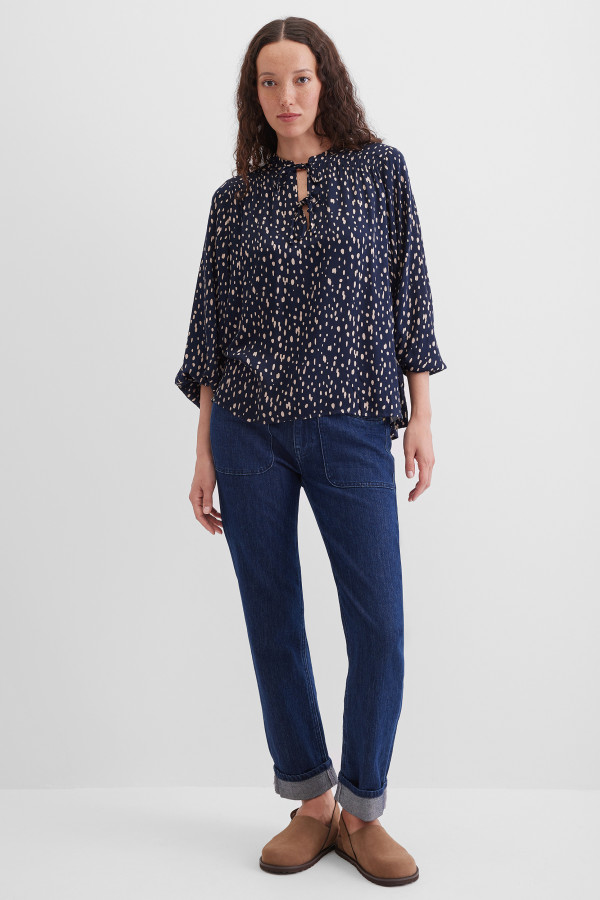 Блузка в горошек