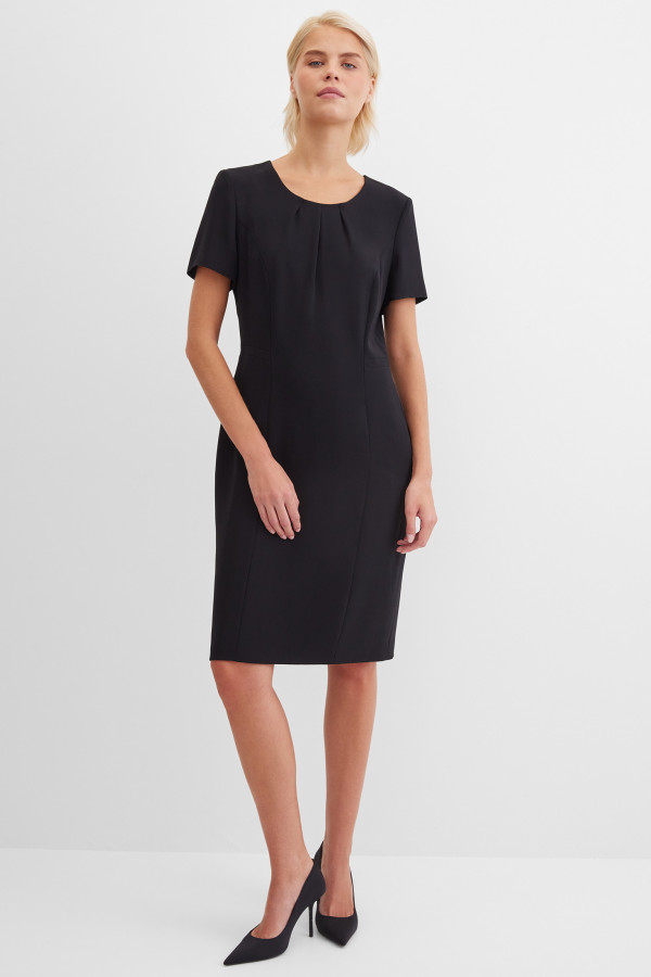 Платье приталенное