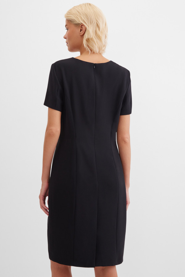 Платье приталенное