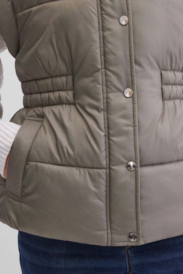 Жилет утепленный