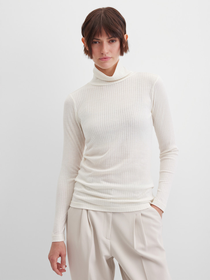 Водолазка в рубчик