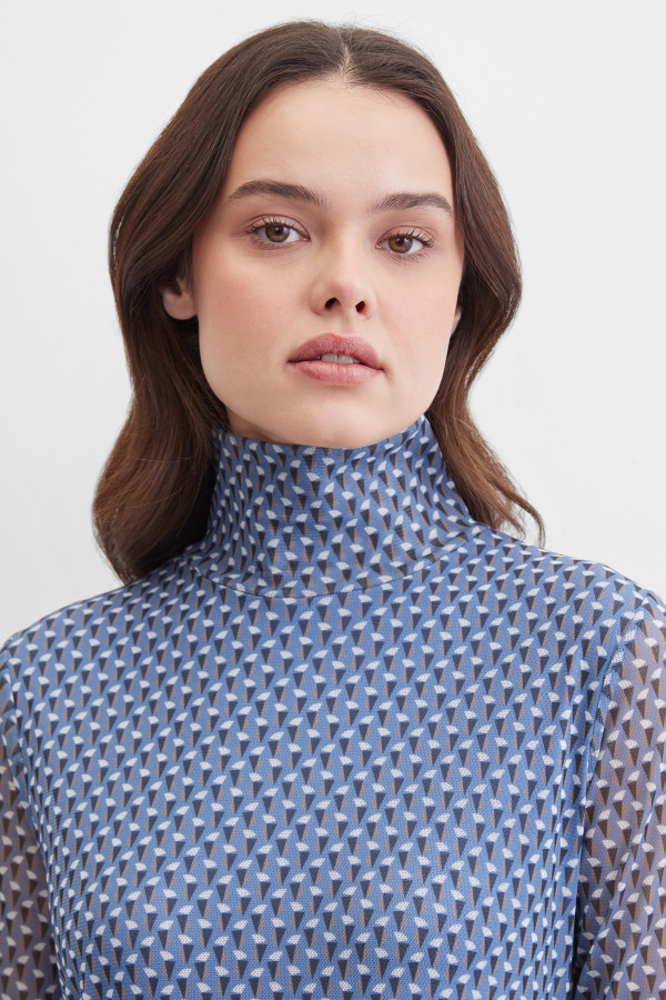 Платье из сетчатой ткани