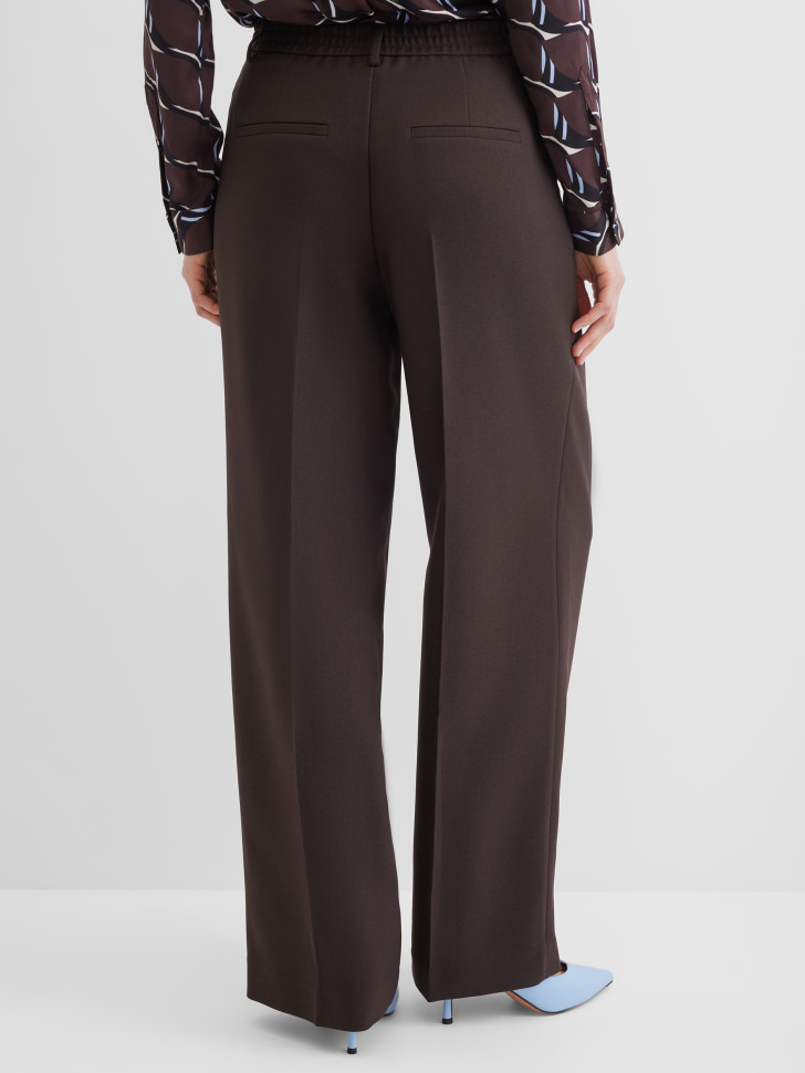 Брюки широкие с защипами