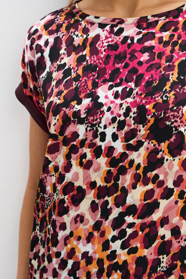 Футболка свободного кроя