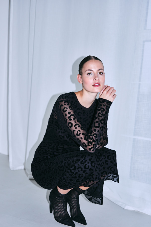 Лонгслив полупрозрачный