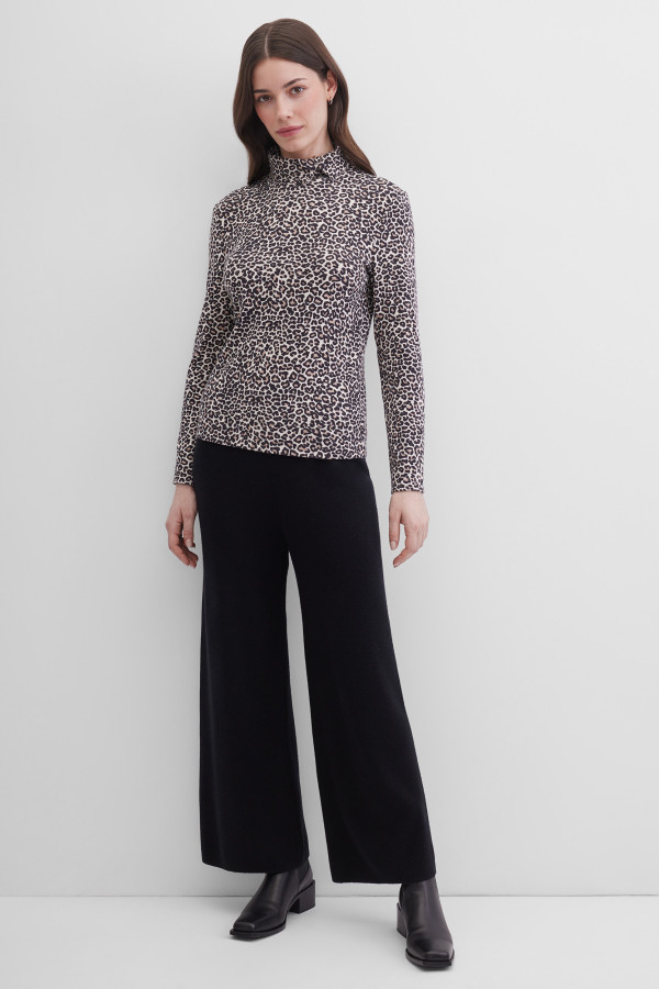 Водолазка с анималистичным принтом