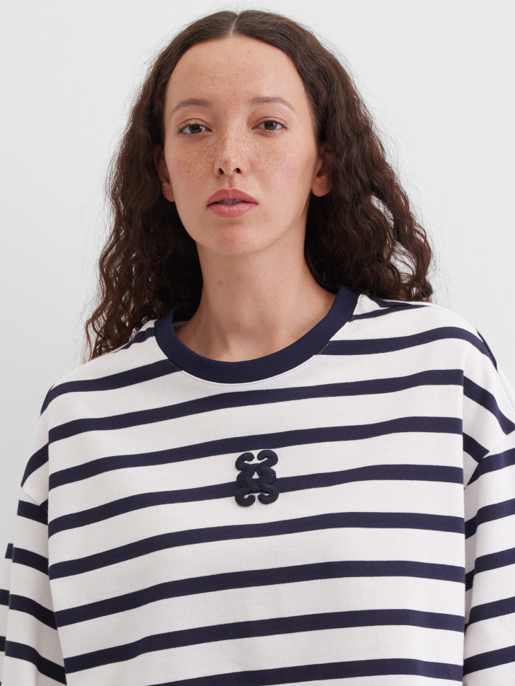 Футболка укороченная