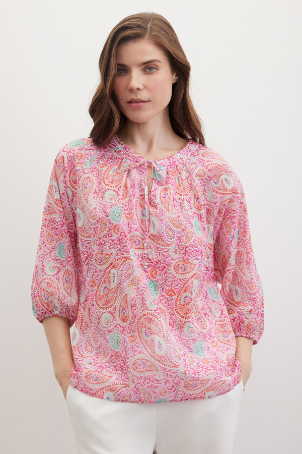 Блузка с принтом пейсоли
