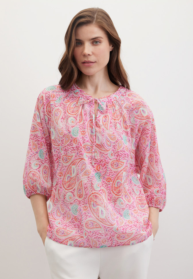 Блузка с принтом пейсоли