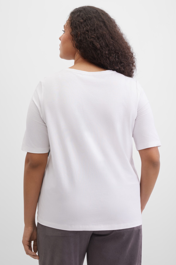 Футболка с рисунком