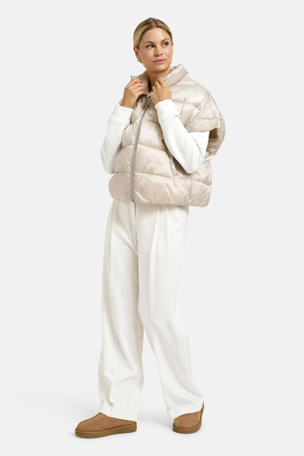 Жилет стеганый на молнии