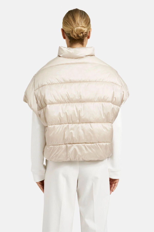 Жилет стеганый на молнии