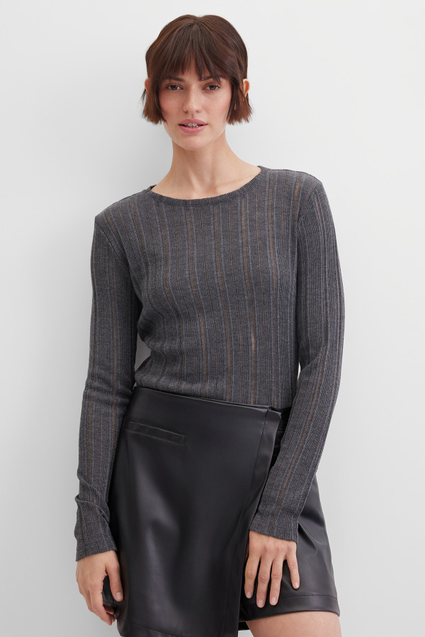 Лонгслив в рубчик