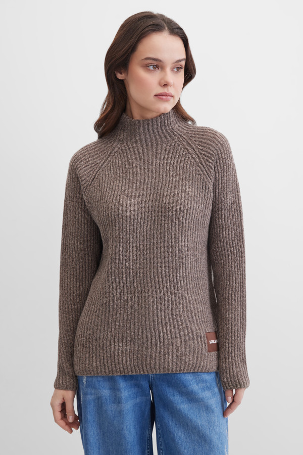 Свитер из шерсти