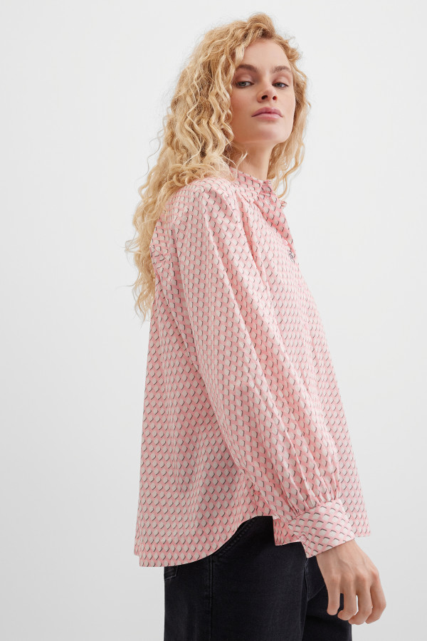 Блузка с длинным рукавом