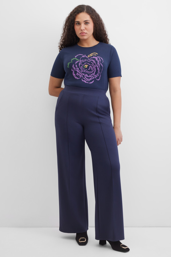 Футболка с цветочным рисунком