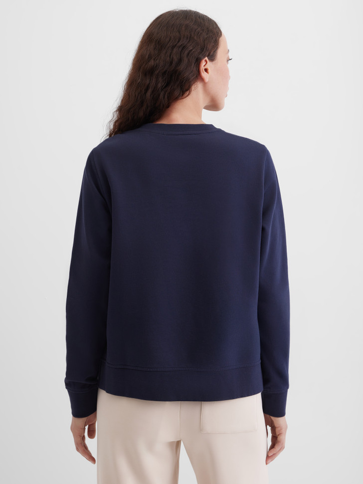 Свитшот с нашивкой