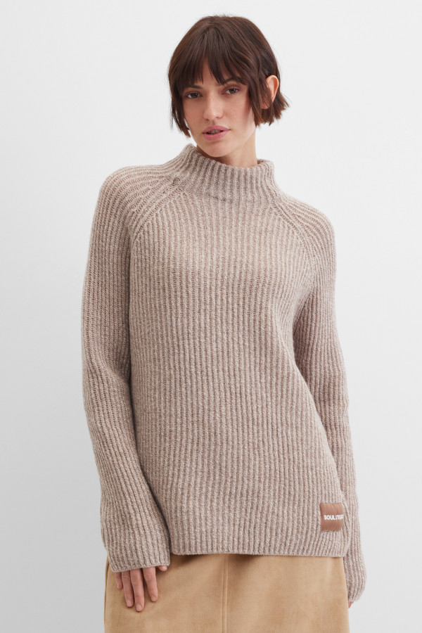 Свитер из шерсти