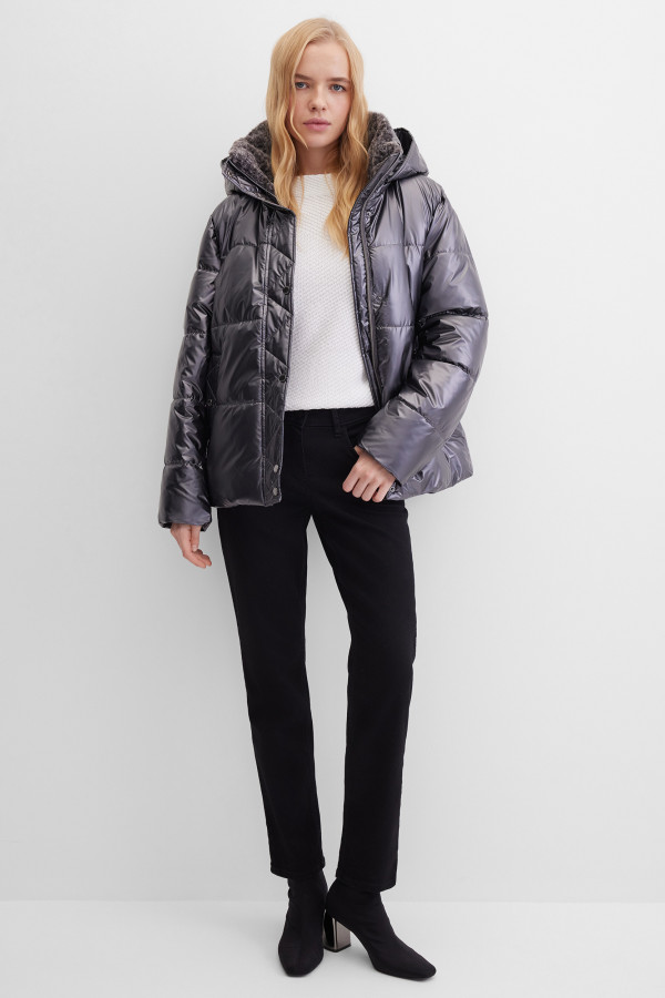 Куртка зимняя с капюшоном